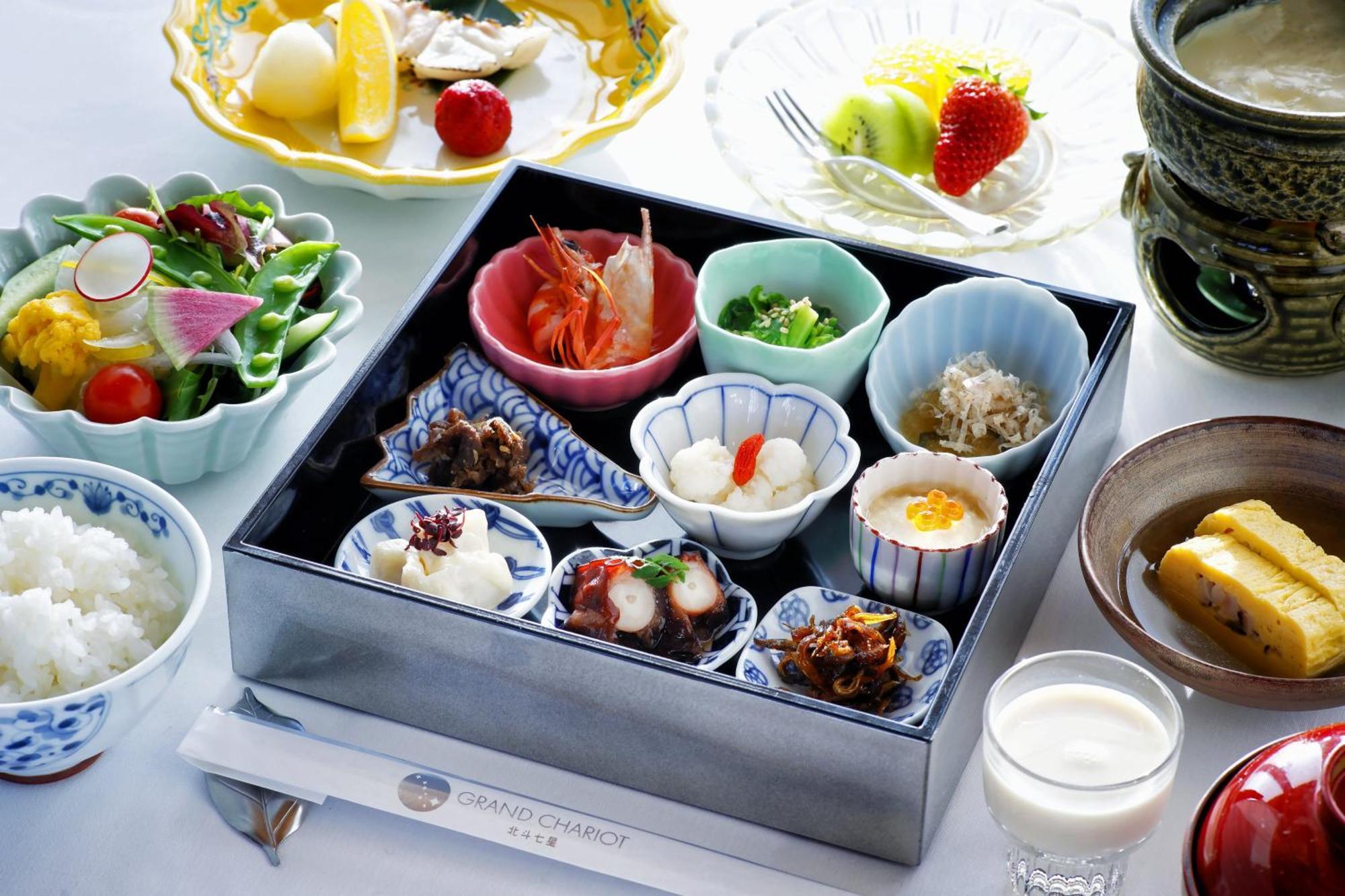 Grand Chariot Hokutoshichisei 135° Hotel Awaji Buitenkant foto
